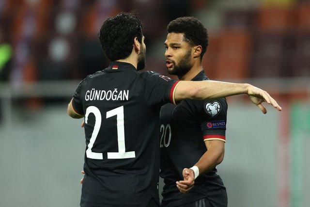 德国队逆转瑞典,豪取四连胜 德国队逆转瑞典,豪取四连胜