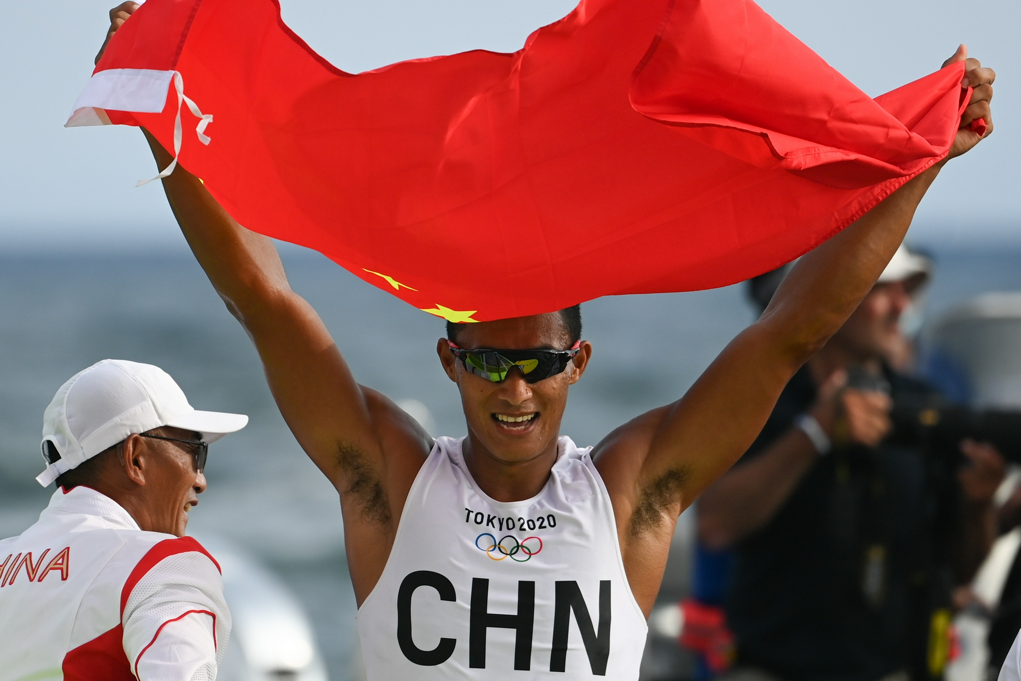 荷兰选手再次夺魁,实至名归登上领奖台的简单介绍 荷兰选手再次夺魁,实至名归登上领奖台的简单介绍