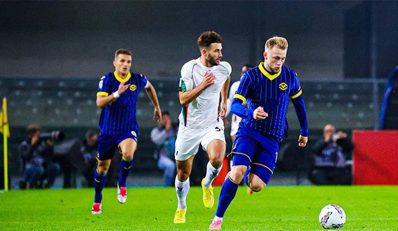 包含维罗纳球员状态神勇，备战下一场对决的词条