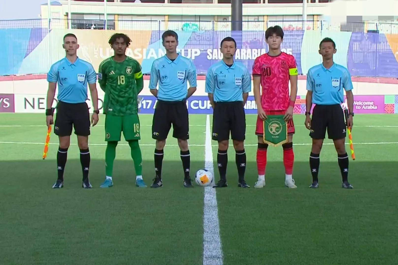 韩国球队球员奋不顾身,锁定胜利 韩国球队球员奋不顾身,锁定胜利