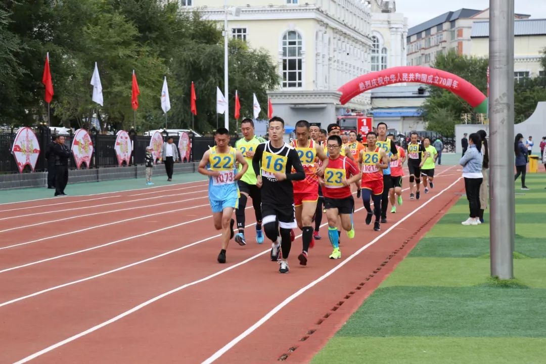 关于新晋的奖牌得主引发观众热烈掌声的信息