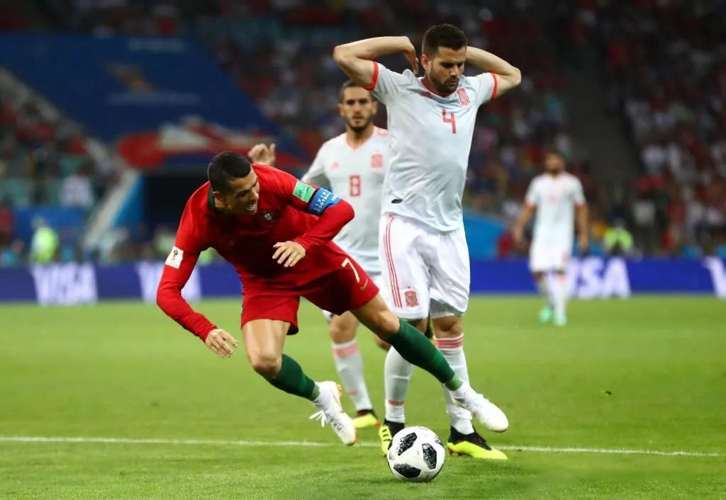 男篮比赛中西班牙队力挽狂澜 男篮比赛中西班牙队力挽狂澜