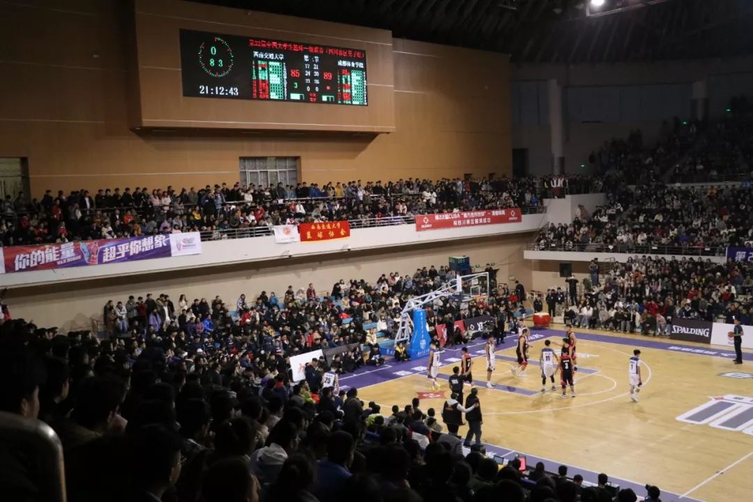 千锤百炼，球队实现大逆转胜利的简单介绍