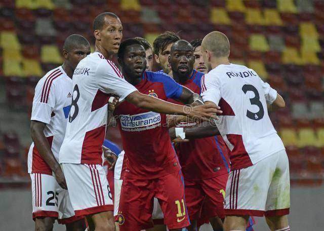 包含南特挑战里昂，球迷期待双方表现的词条