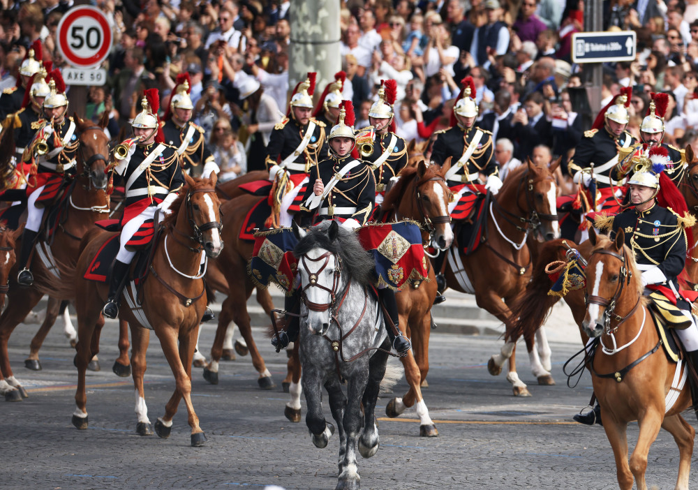 法国队豪取胜利，士气高涨向前的简单介绍