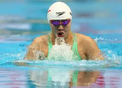 尼日利亚游泳选手摘得银牌,实力不凡的简单介绍 尼日利亚游泳选手摘得银牌,实力不凡的简单介绍