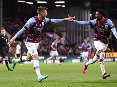 关于唐莫克逼平巴恩斯利，保持不败的信息