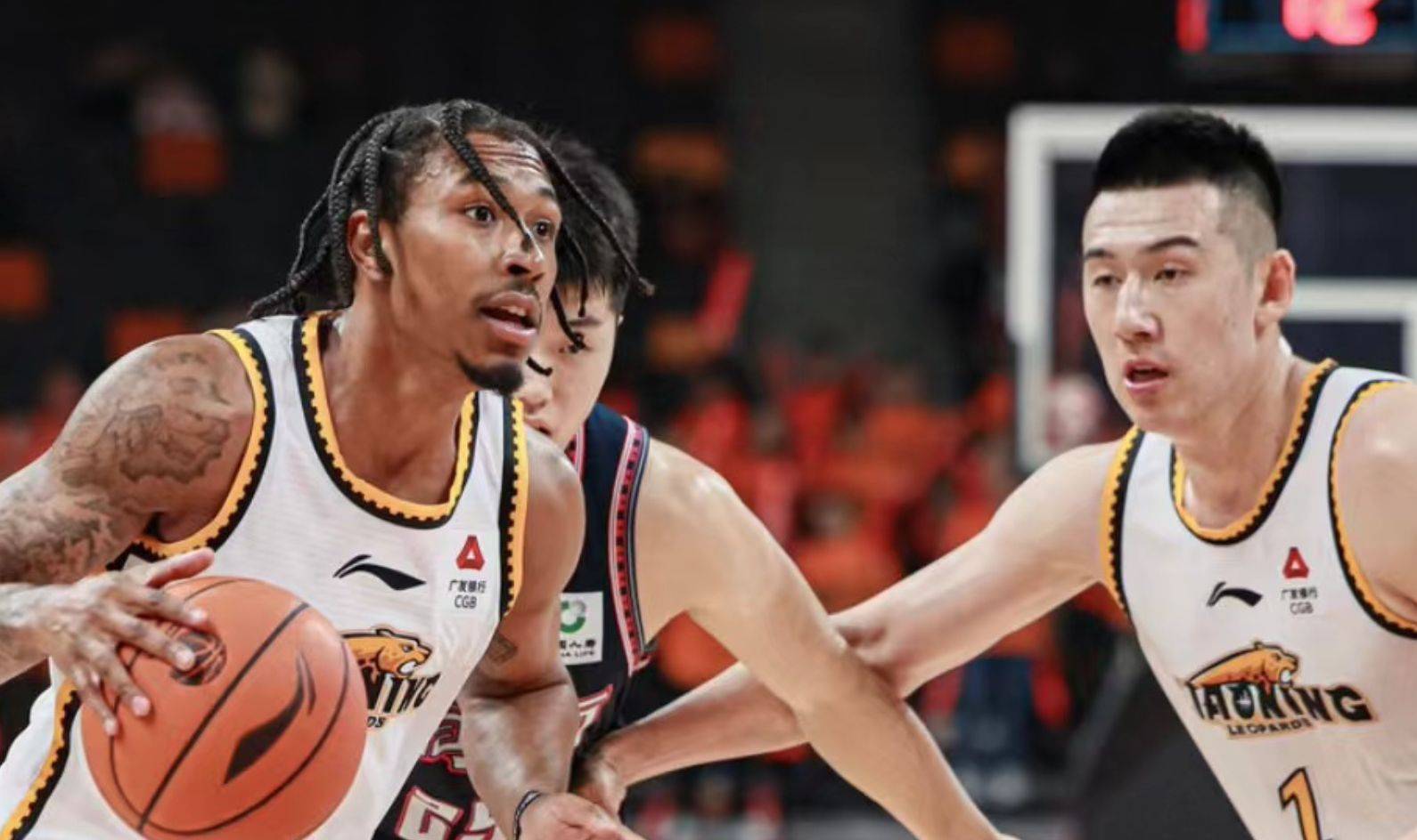 亚当斯转会篮网队，西部再迎强援