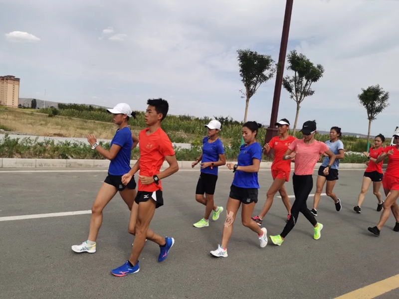 捷克女足备战奥运会，全队集结备战热情的简单介绍