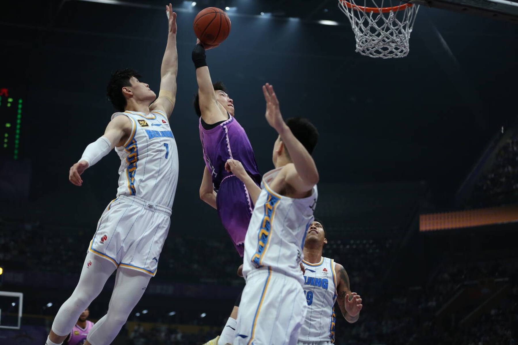 北京首钢队客场大胜，实现三连胜