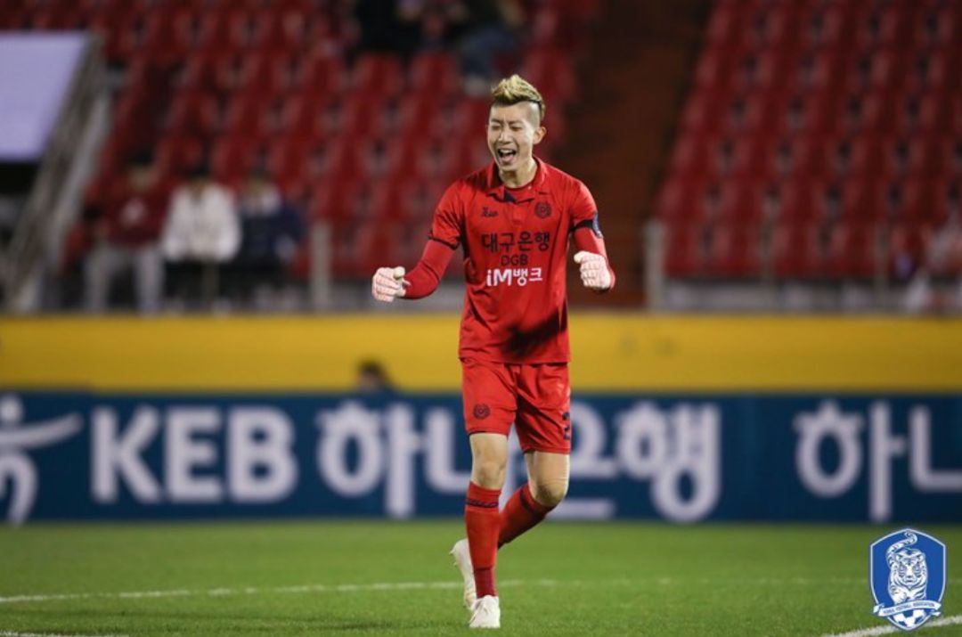 关于体坛大事!一支黑马球队夺得冠军头衔的信息 关于体坛大事!一支黑马球队夺得冠军头衔的信息