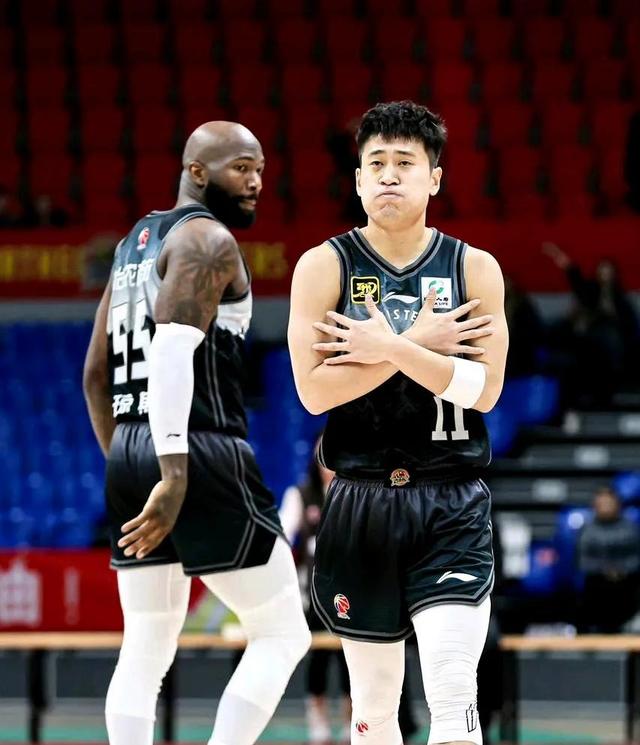 开云体育app-湖北男篮将迎战青岛队，看谁更强？