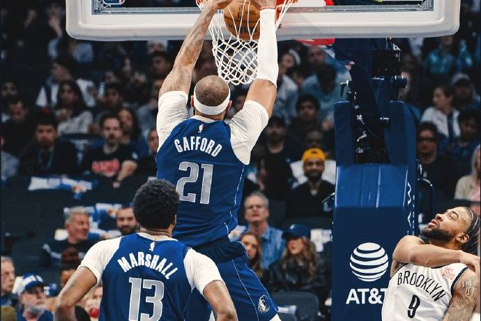 篮网客场惨败热火,止步两连胜 篮网客场惨败热火,止步两连胜