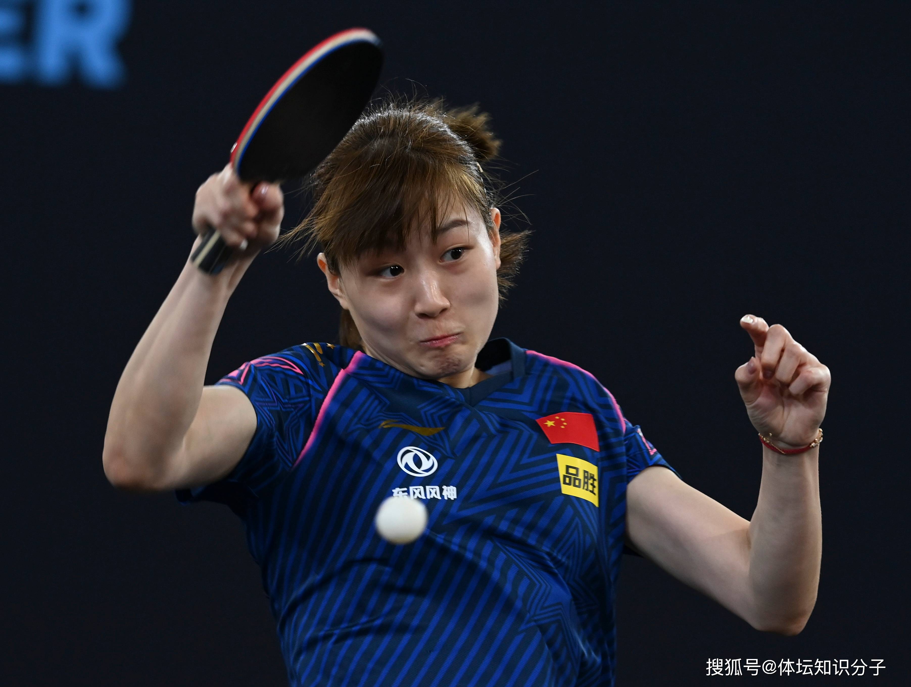 开云体育下载-勇士队连战连捷，夺得胜利继续领跑