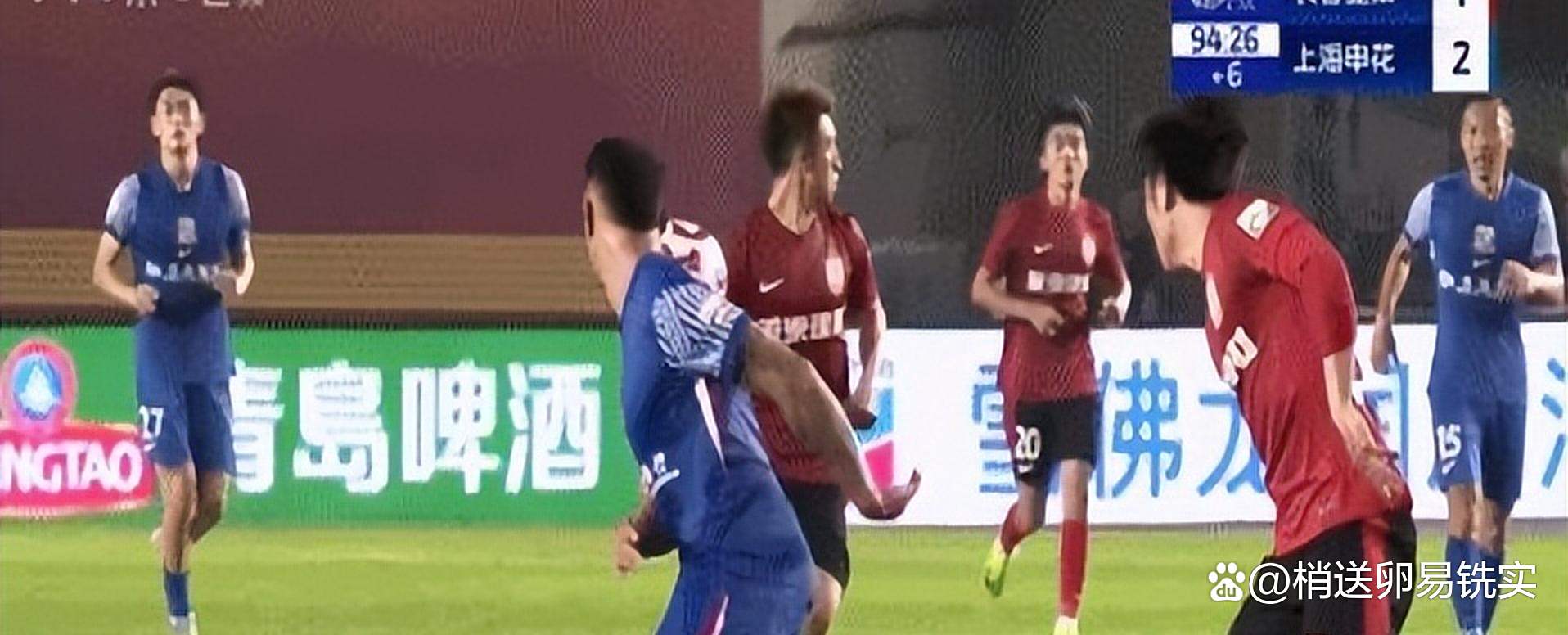 关于争议裁判遭到批评外界认为其不公正判罚，影响比赛结果的信息