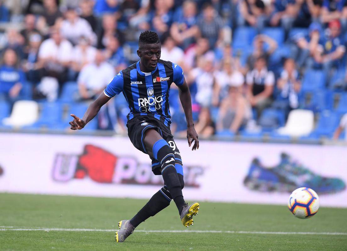 亚特兰大联队球员表现出色,率队取得胜利 亚特兰大联队球员表现出色,率队取得胜利