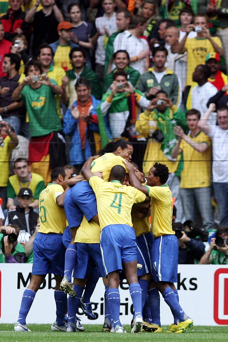 包含阿尔巴尼亚队在比赛中获得胜利,展现了出色的实力的词条 包含阿尔巴尼亚队在比赛中获得胜利,展现了出色的实力的词条