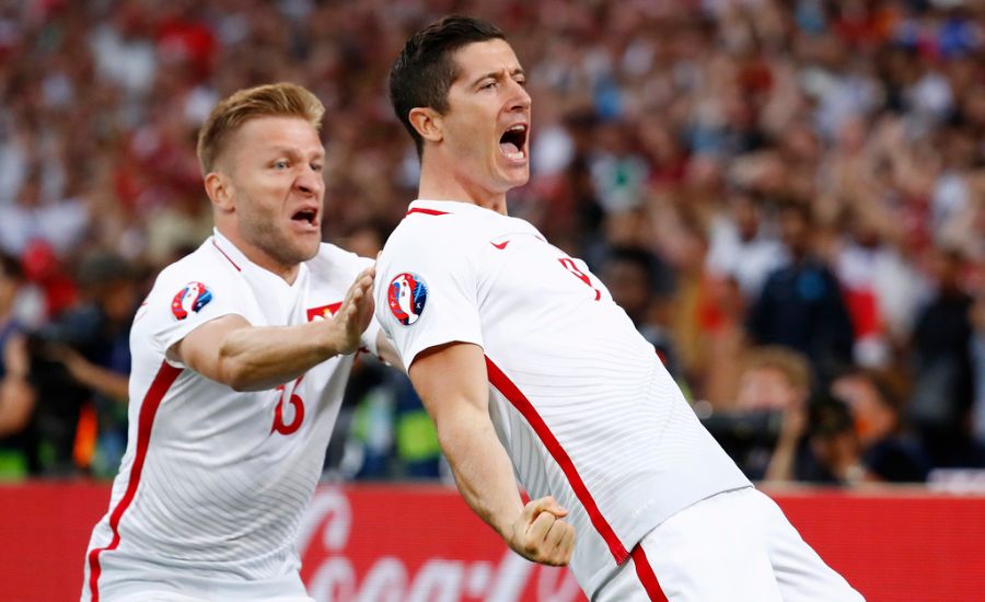 开云体育-波兰队击败强敌，欧预赛小组第一领先优势增大