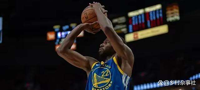 勇士客场胜爵士,取得三连胜 勇士客场胜爵士,取得三连胜