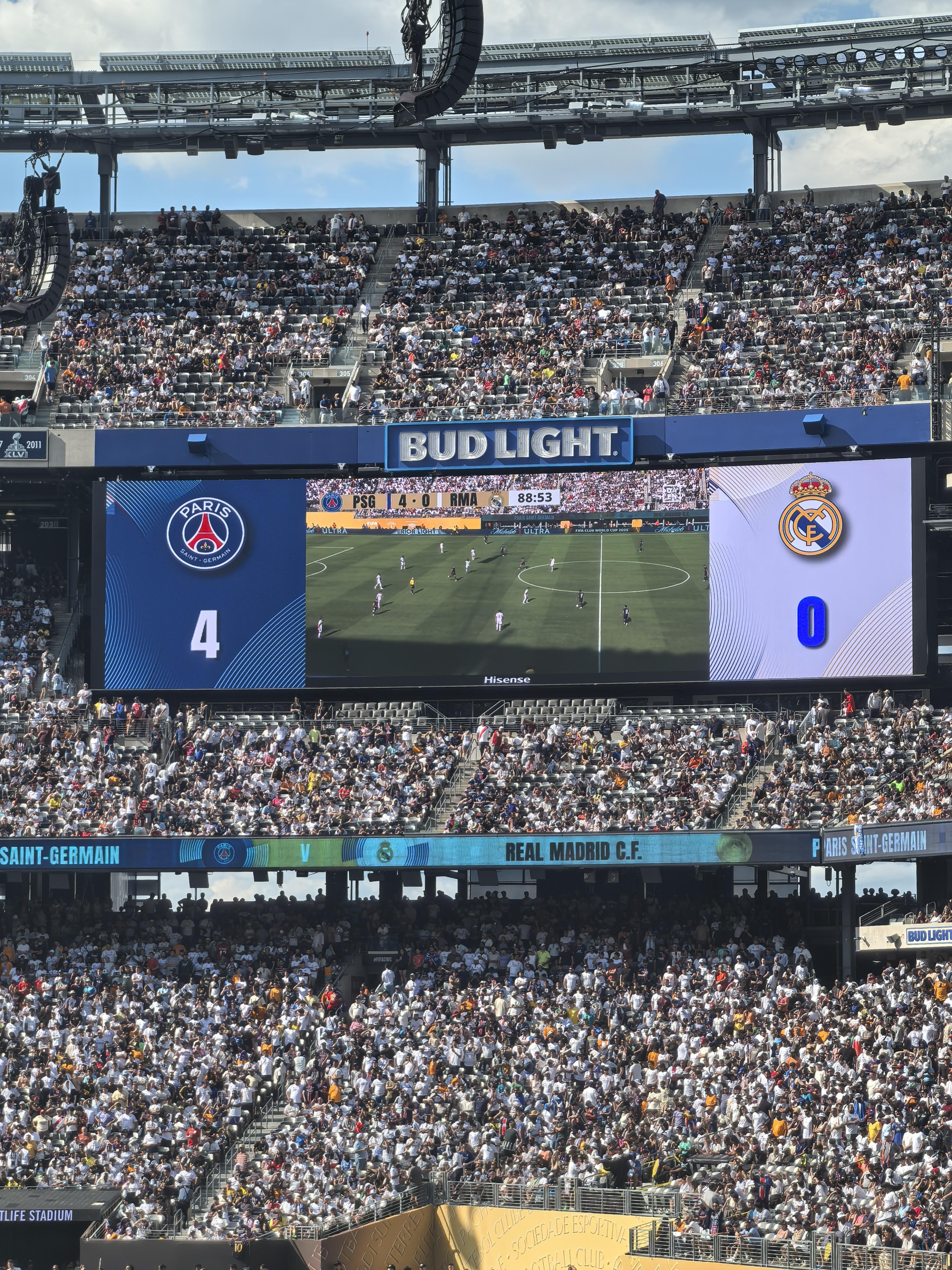 皇家马德里对决巴黎圣日耳曼欧洲顶级豪门对抗 皇家马德里对决巴黎圣日耳曼欧洲顶级豪门对抗