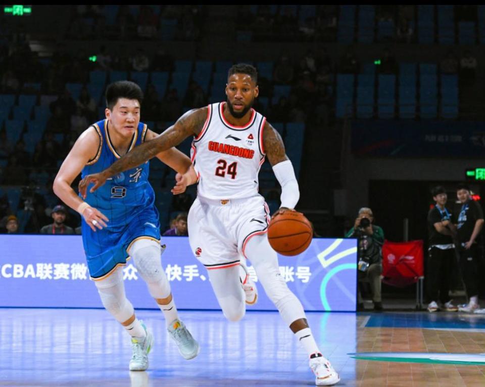 都灵客场告捷,连续斩获胜利的简单介绍 都灵客场告捷,连续斩获胜利的简单介绍