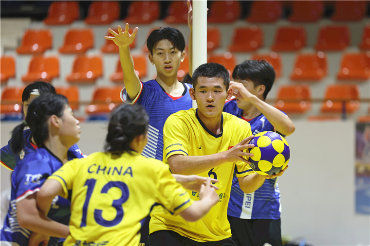 青岛黄海在主场全力以赴,血拼取胜! 青岛黄海在主场全力以赴,血拼取胜!