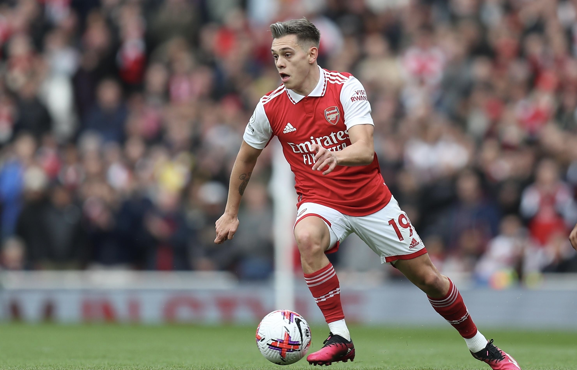 阿森纳客场告捷埃弗顿,迎来不败鼓舞 阿森纳客场告捷埃弗顿,迎来不败鼓舞