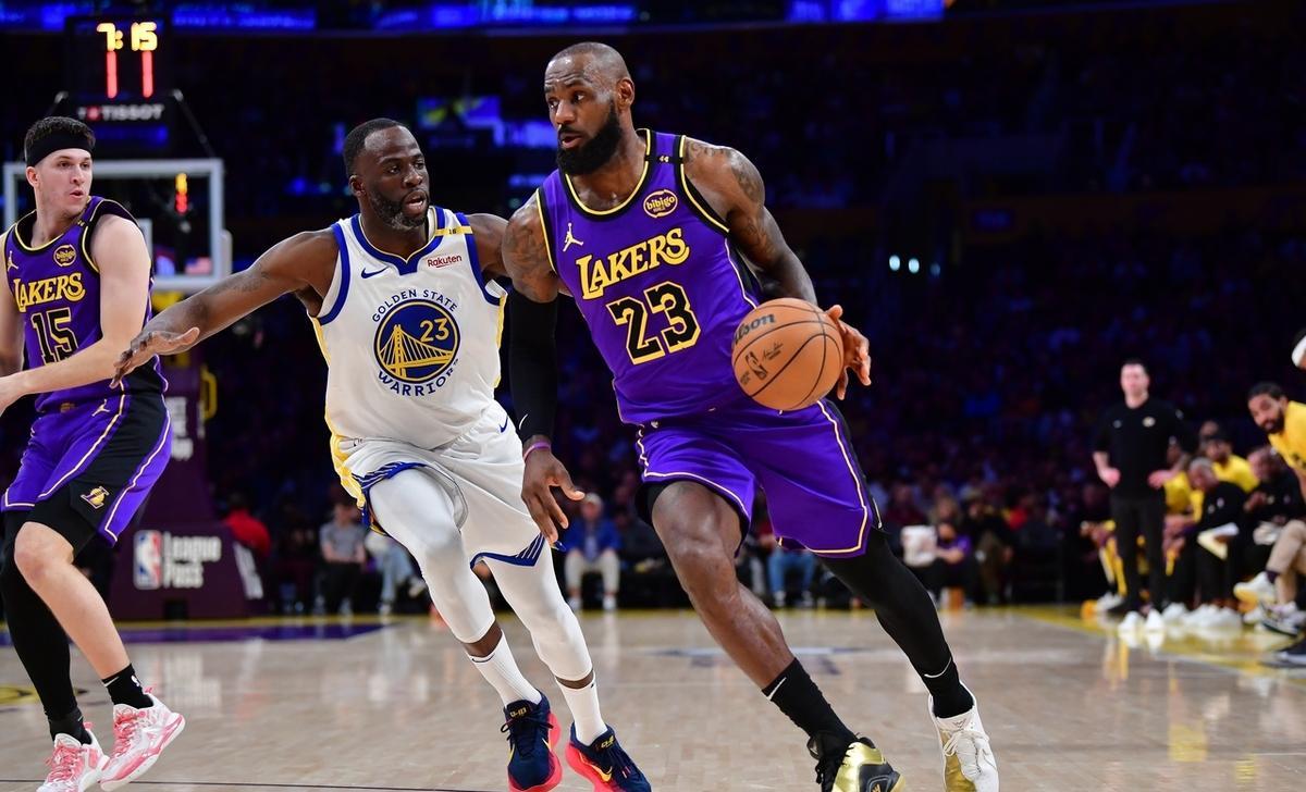 火箭战胜湖人，结束五连败