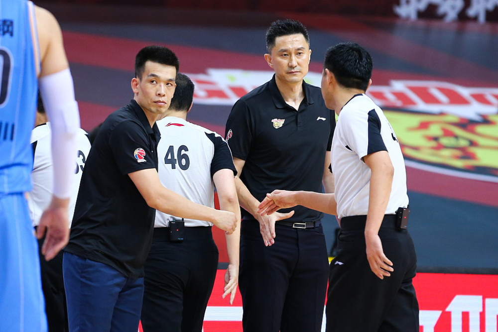 开云体育官方网站-易建联21分广东逆转山东获连胜，辽宁主场大胜天津