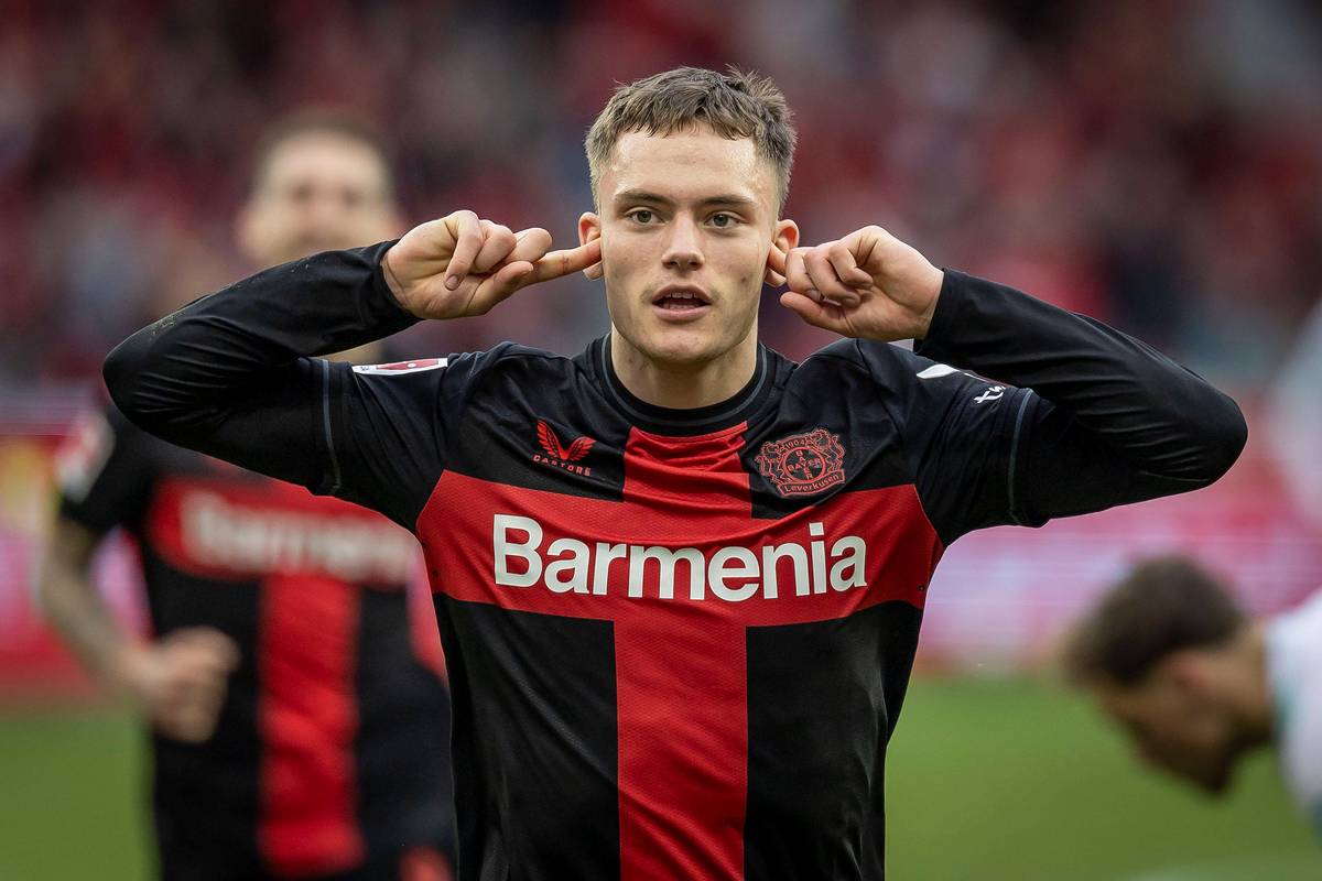 开云体育官方网站-勒沃库森2-0拜仁慕尼黑：拜仁慕尼黑遭遇两连败，德甲争冠形势告急的简单介绍