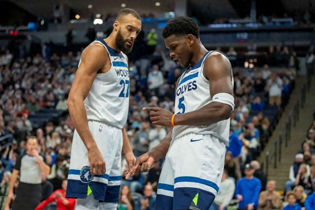 开云体育官网-关于灰熊憾负国王，主帅呼吁队员提高士气的信息