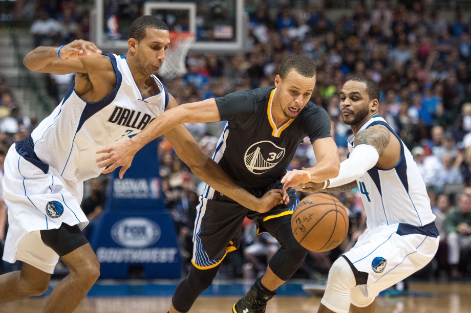 开云平台-勇士客场力克小牛，客场战绩持续上升